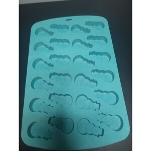 Snowman Winter Silicone‎ Mold Tray 24 Wells Candy Cookies Soapmaking Crafts